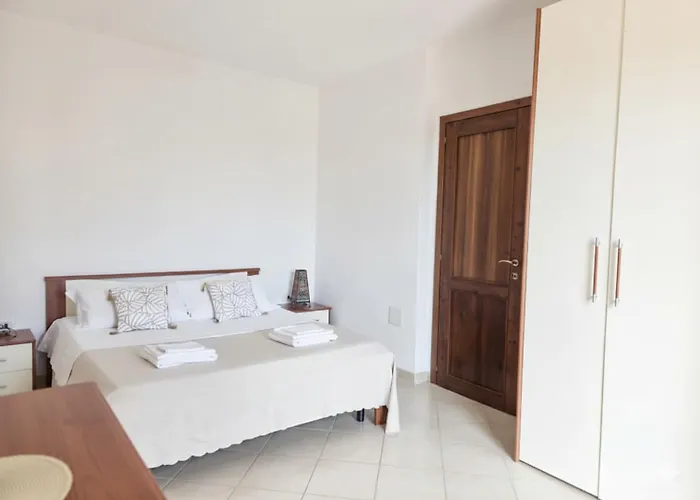 Su Suergiu アパート *